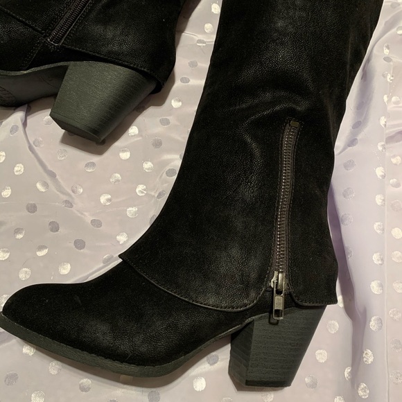 🌸 NWOB black textured “suede” boots - Picture 2 of 8